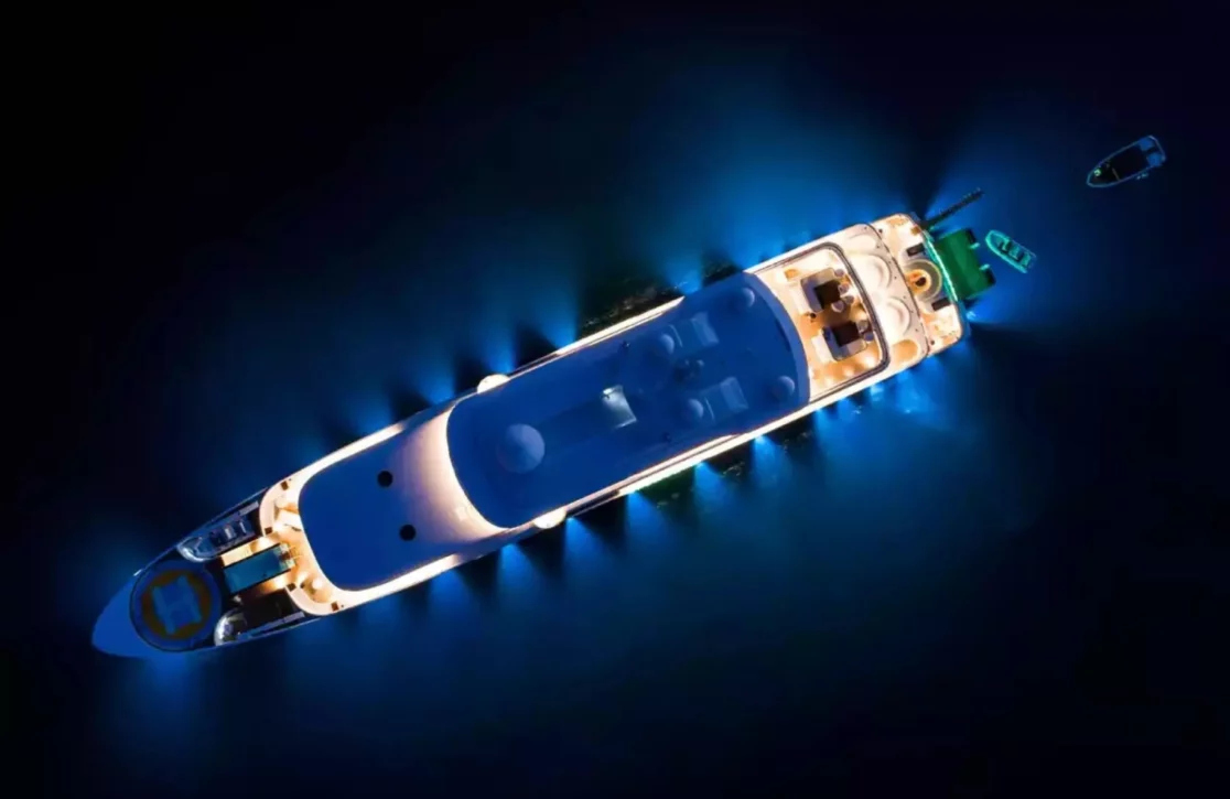 An image of Elements yacht