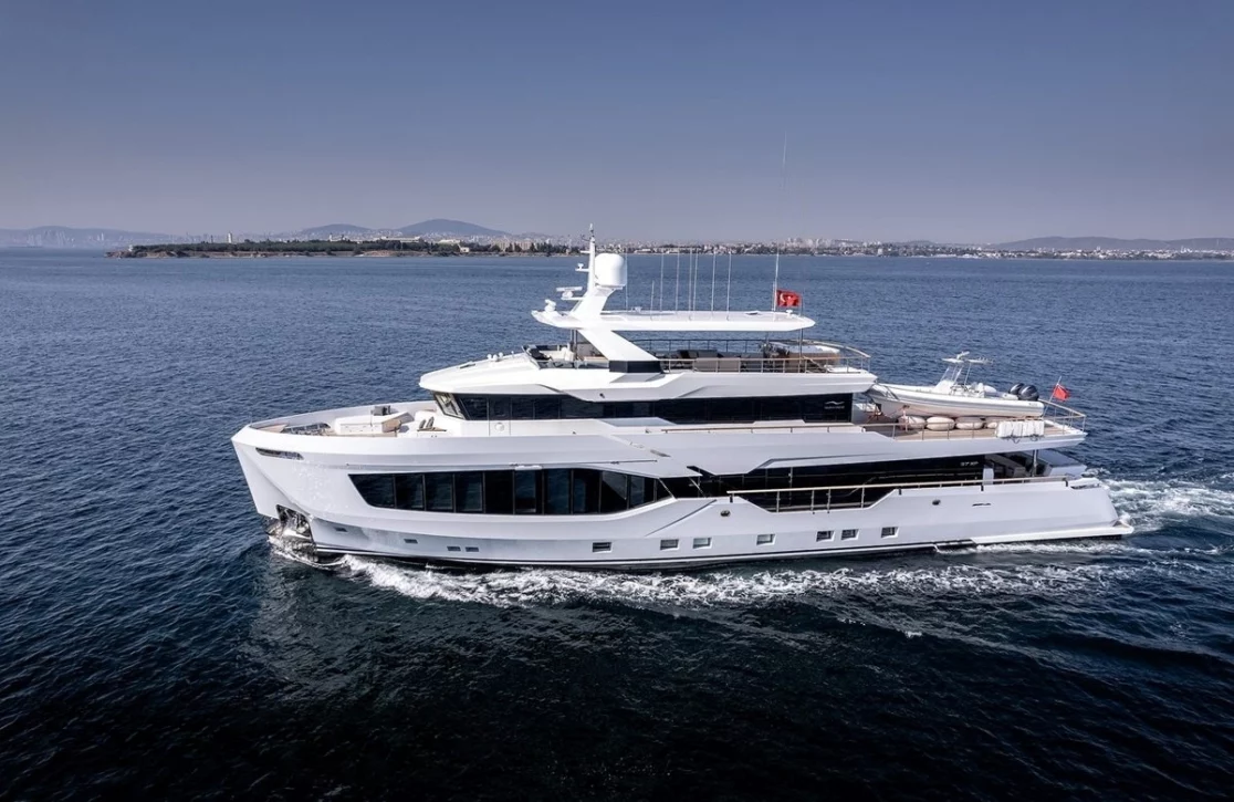An image of Rockit yacht