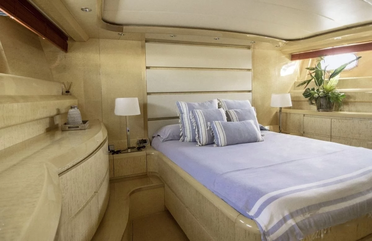 A preview of interior Bedroom cabin