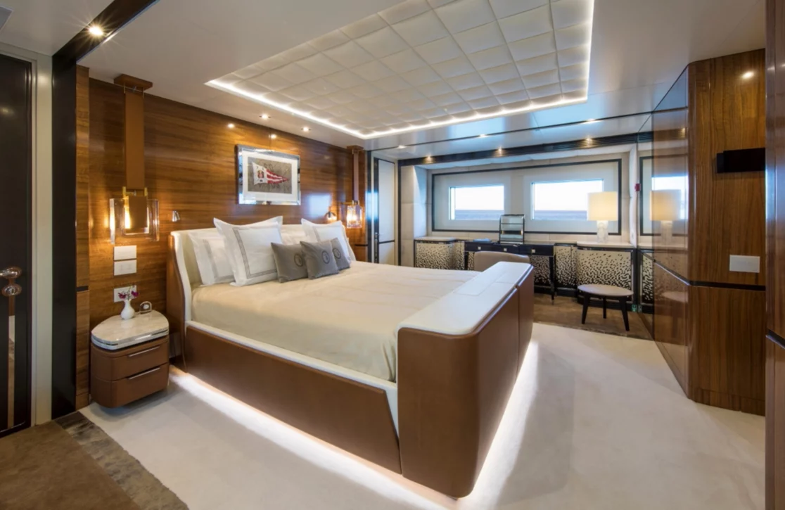 An image of Spring yacht