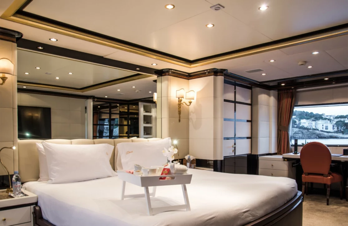 An image of Diane yacht
