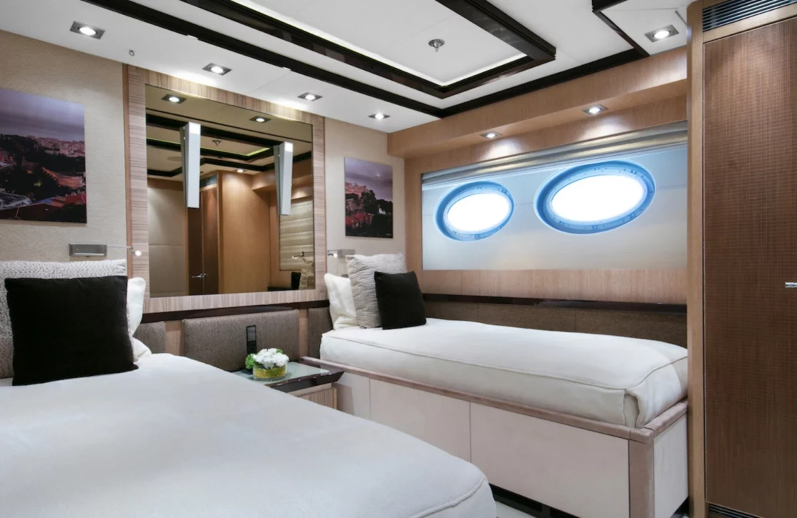 An image of Silver Wave yacht
