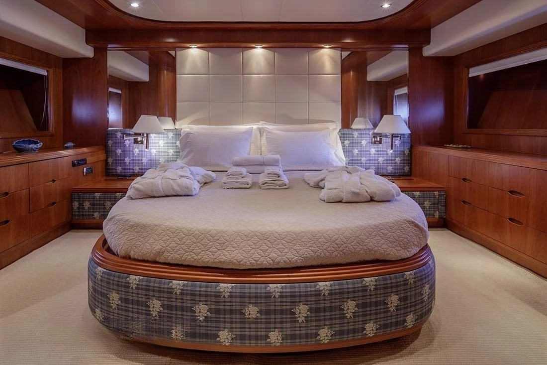 A preview of interior Bedroom cabin