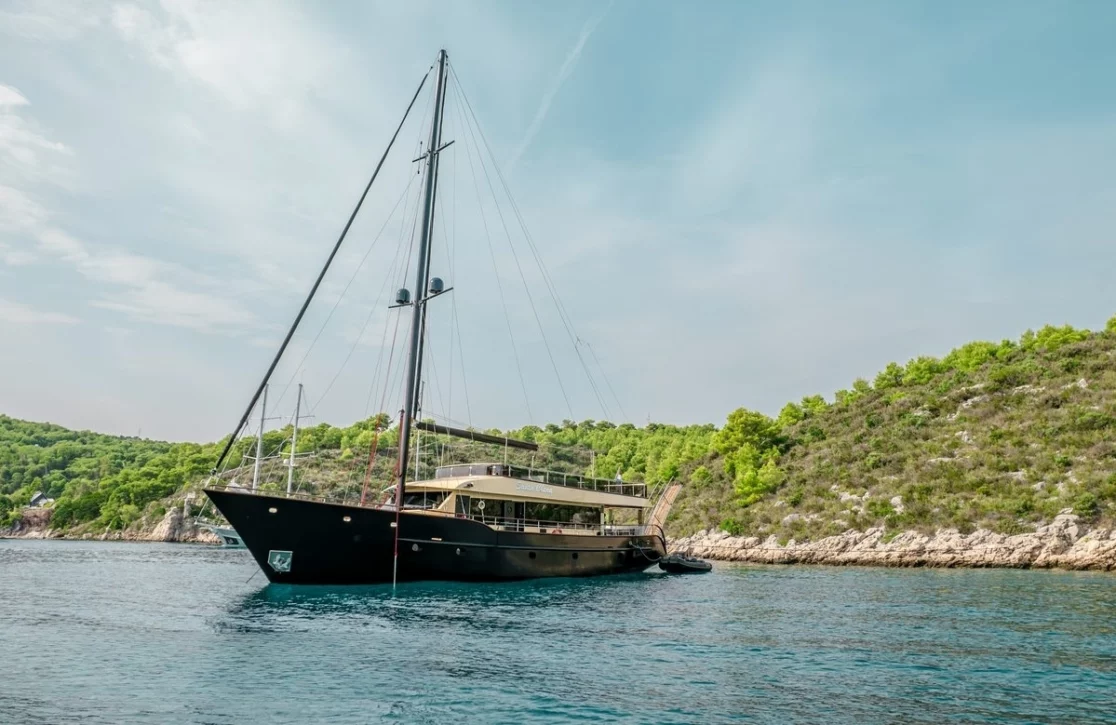 An image of Santa Clara yacht