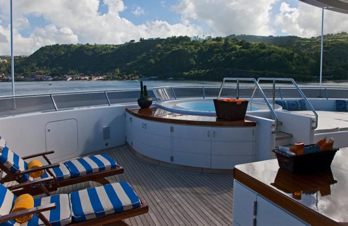 An image of Blue Moon yacht