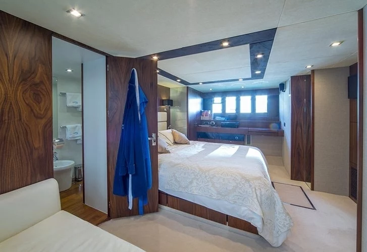 An image of Schatzi yacht