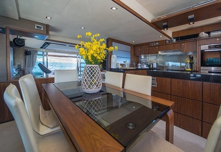 An image of Schatzi yacht