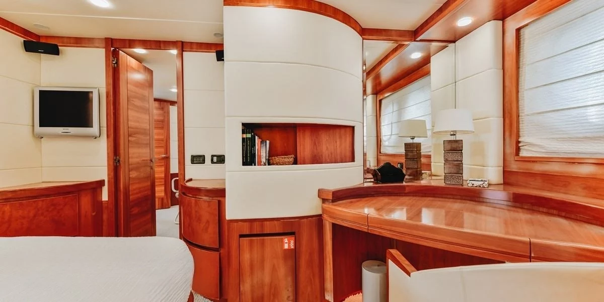 A preview of interior Bedroom cabin