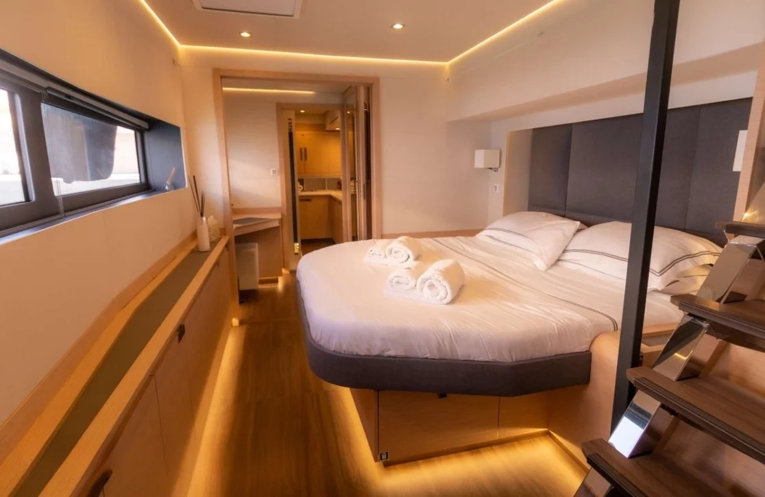 An image of Serenissima III yacht