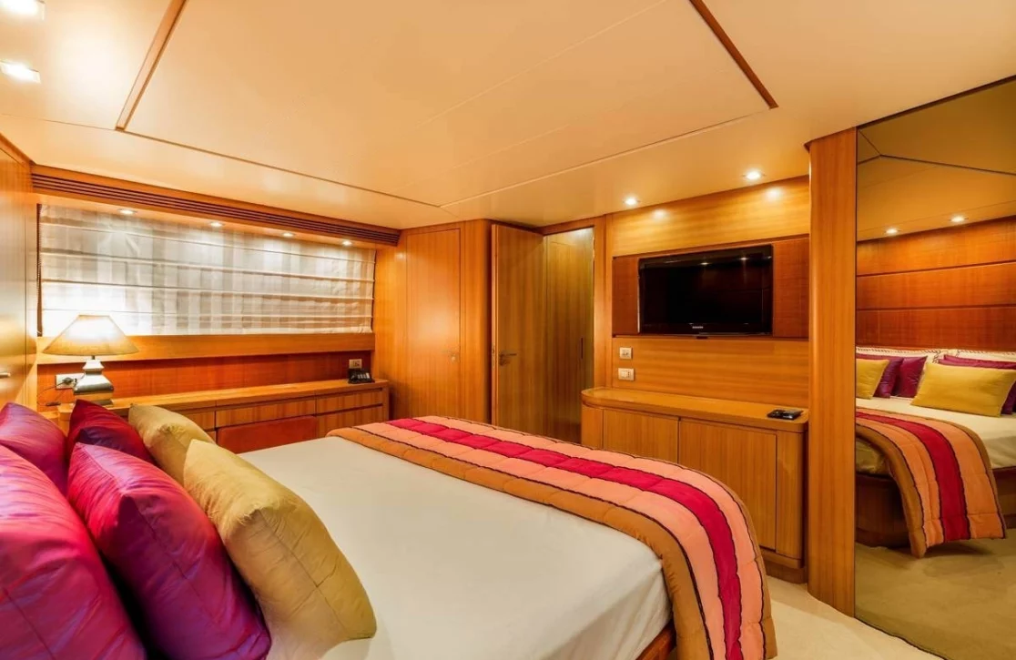 An image of Serenity III yacht
