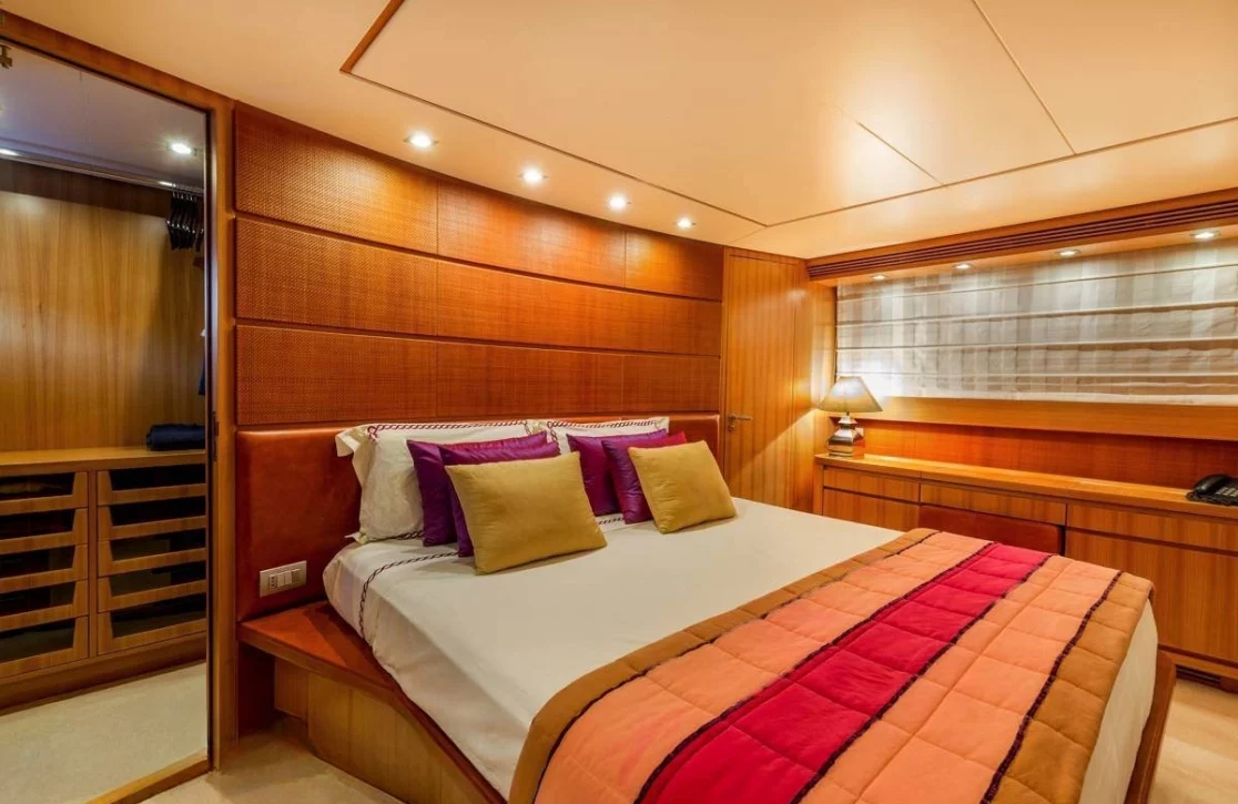 An image of Serenity III yacht