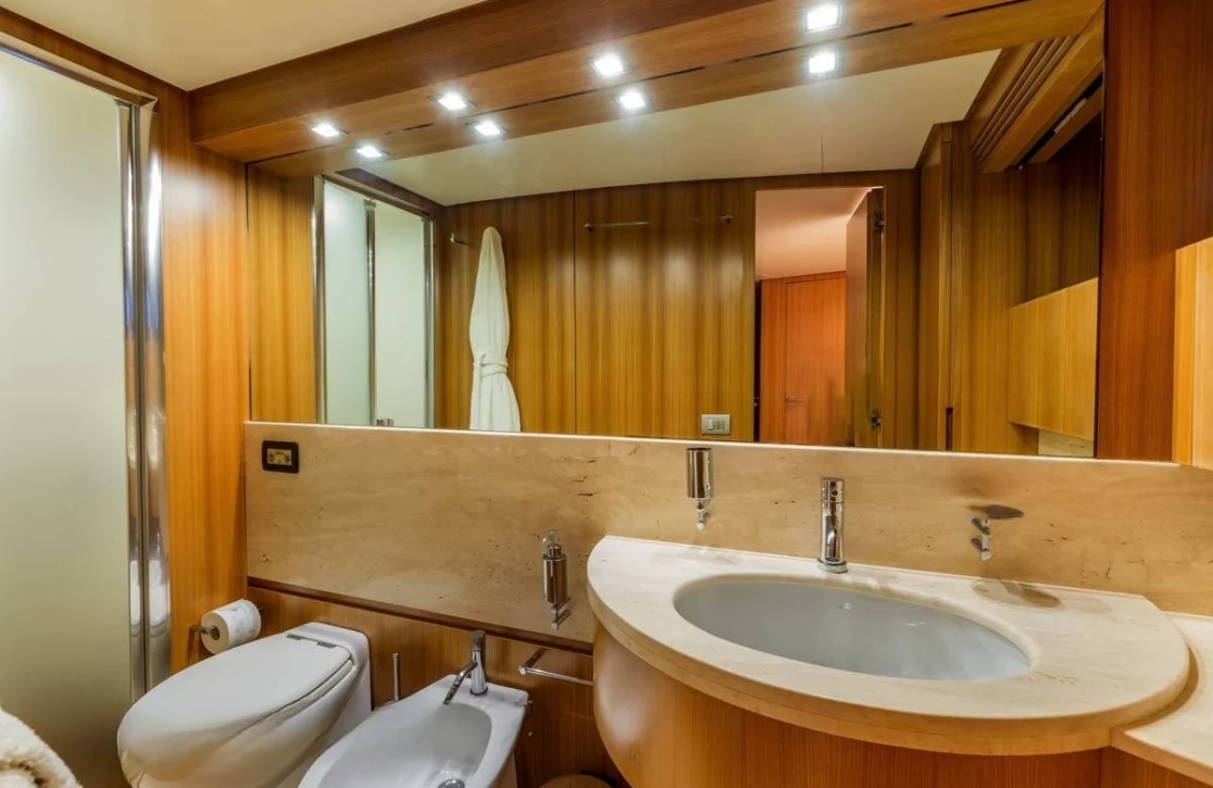 An image of Serenity III yacht