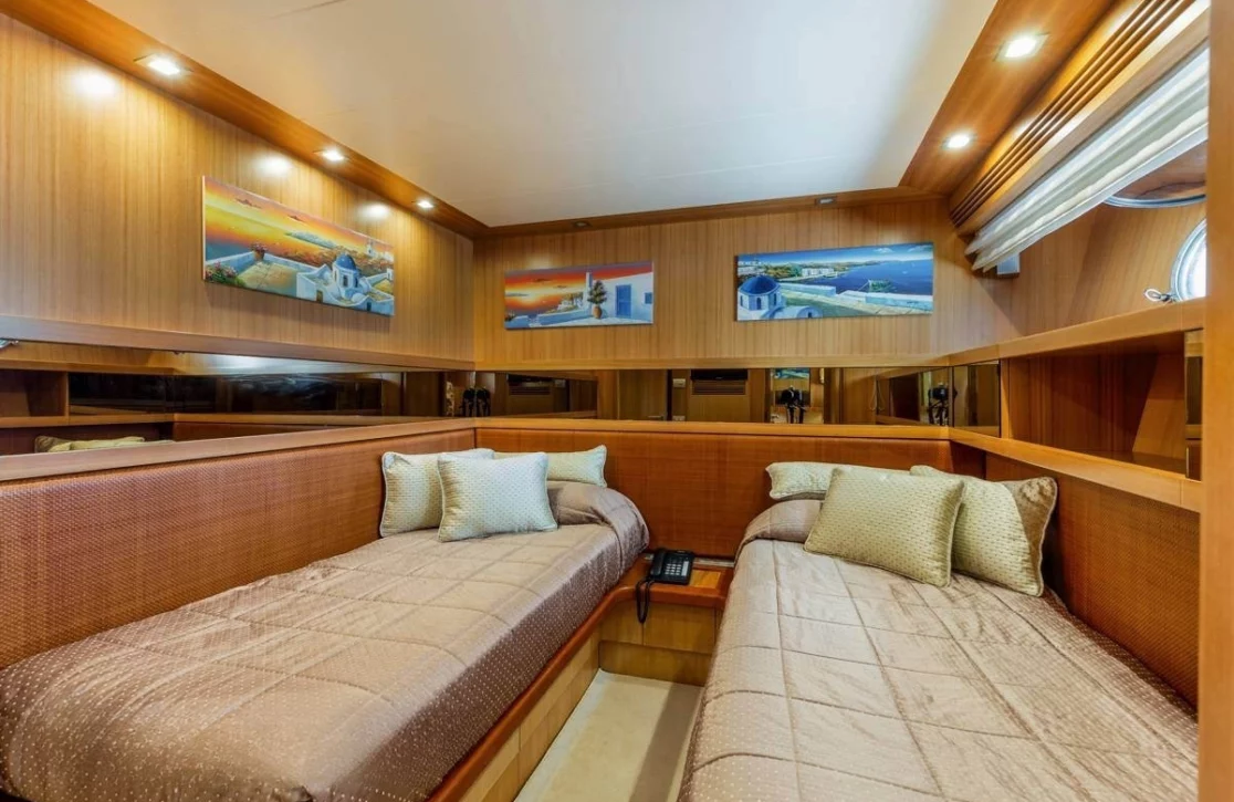 An image of Serenity III yacht