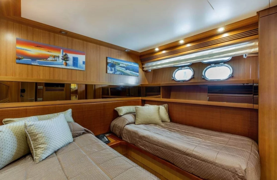 An image of Serenity III yacht