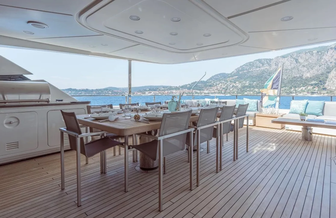 An image of Away yacht