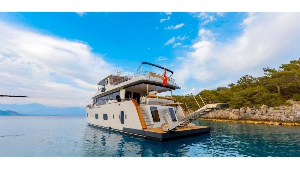 An image of Simay M yacht