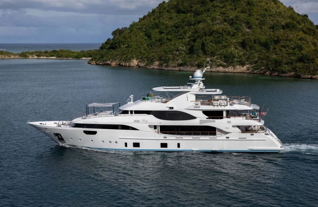 An image of Skyler yacht