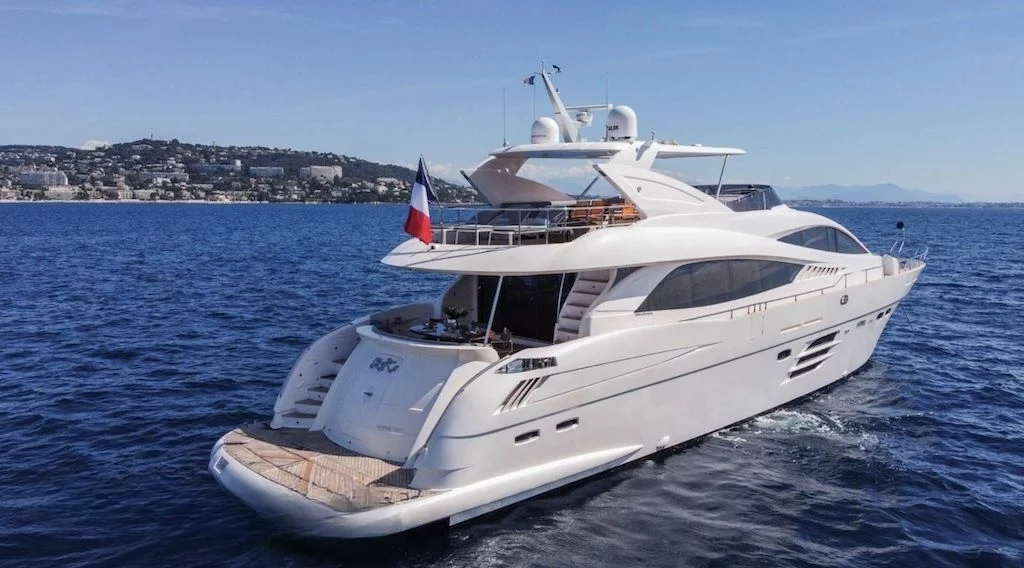 An image of Skyra yacht