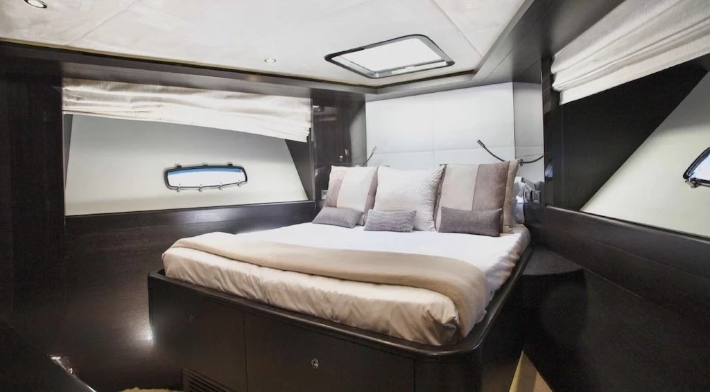 An image of Skyra yacht
