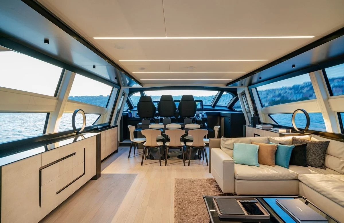 A preview of interior Bridge driving area