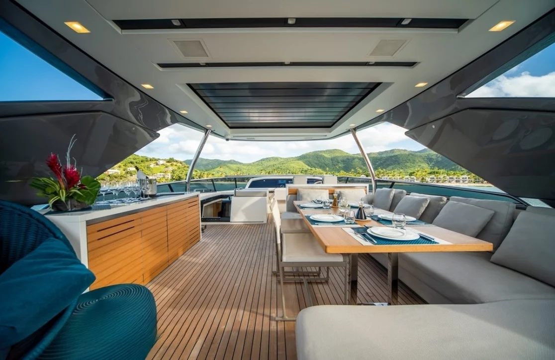 An image of Squalo yacht