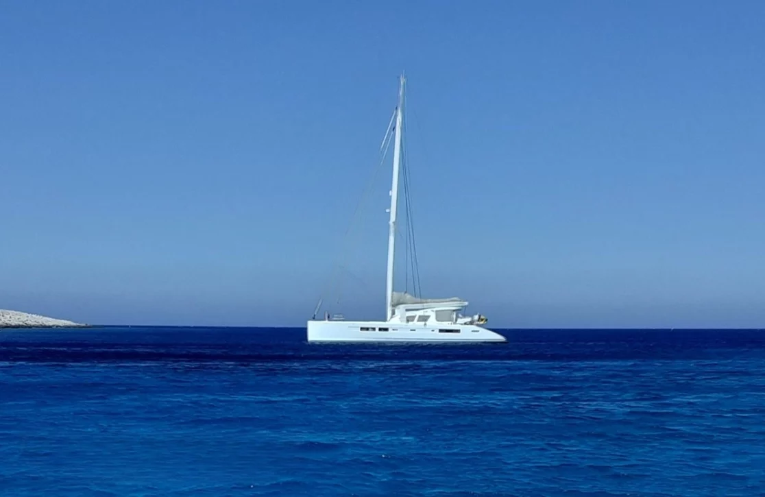 An image of Stadium yacht