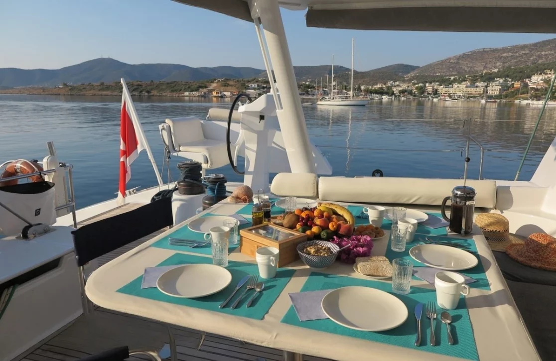 An image of Stadium yacht
