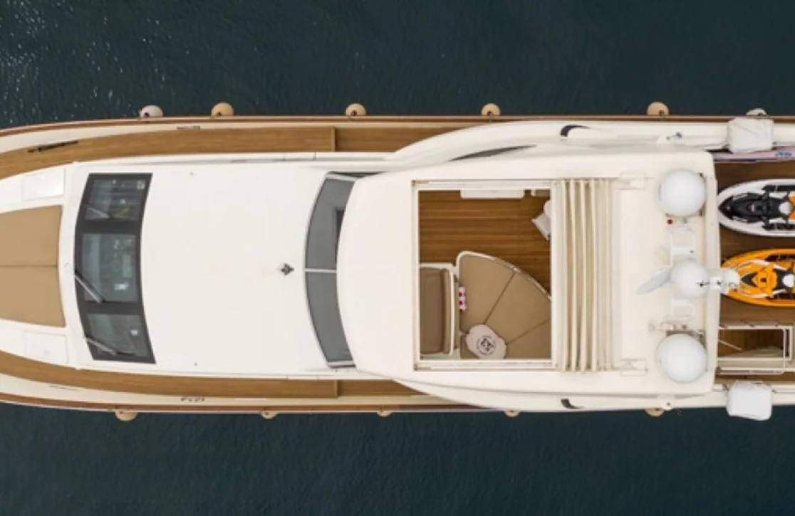 An image of Star Link yacht