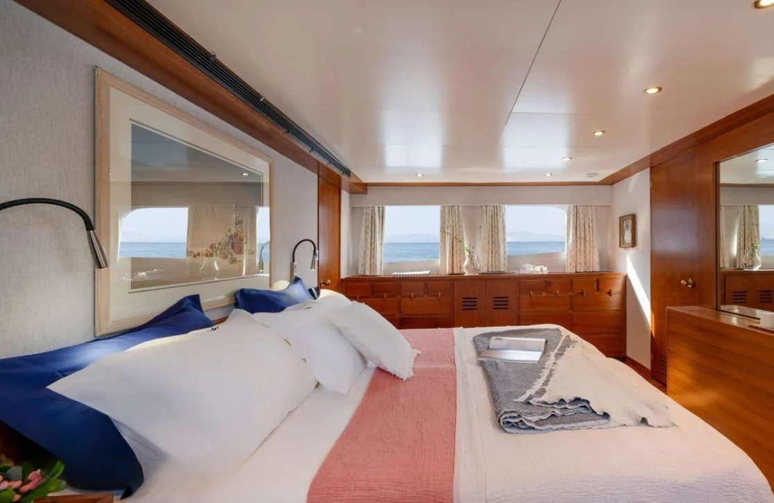 An image of Taka yacht