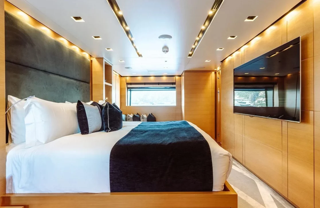 An image of Away yacht