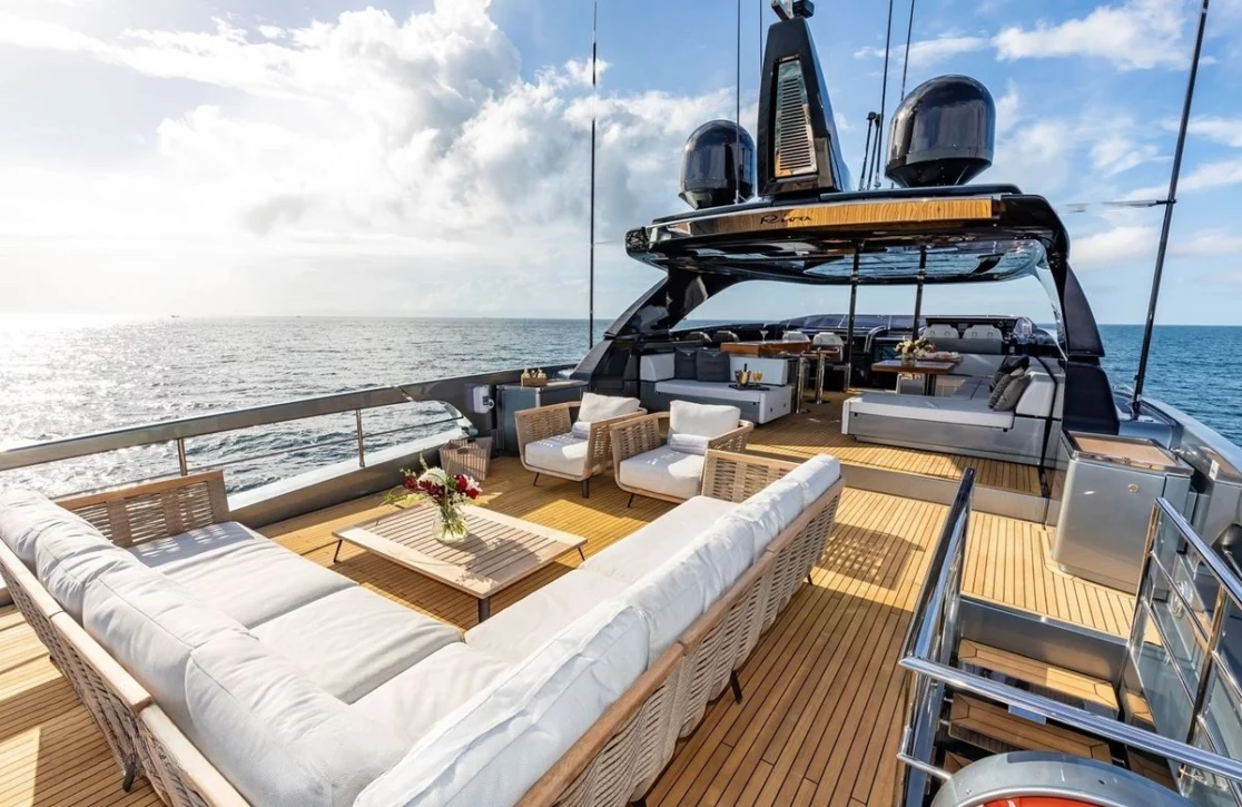 An image of Tasty Waves yacht