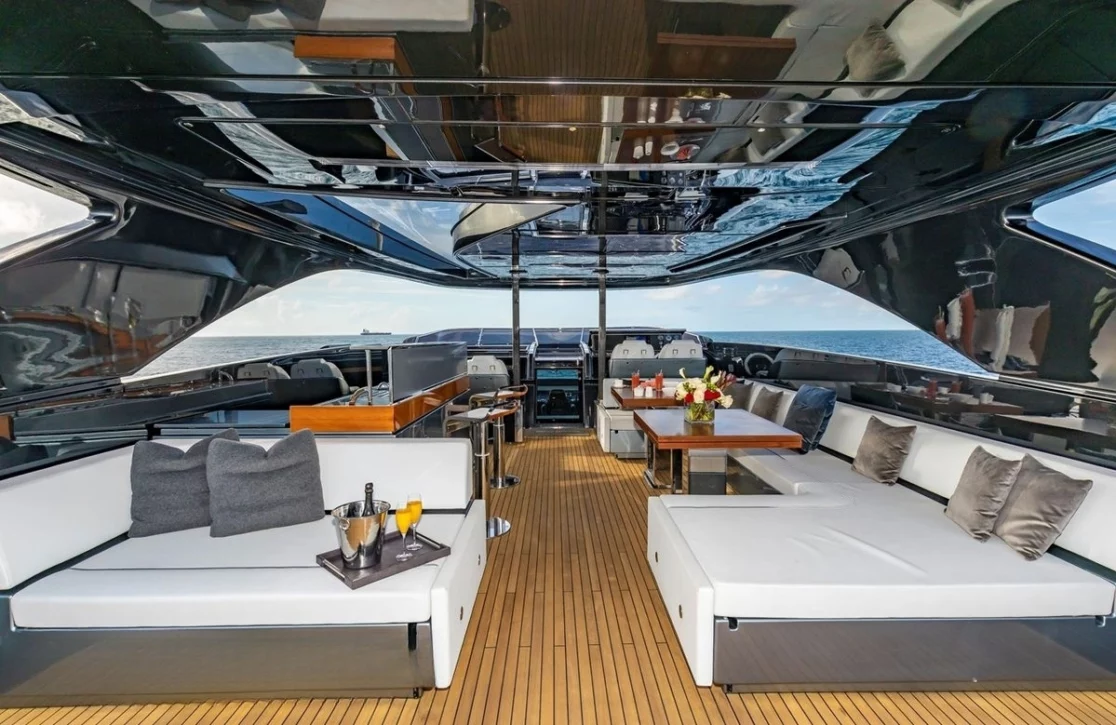 An image of Tasty Waves yacht