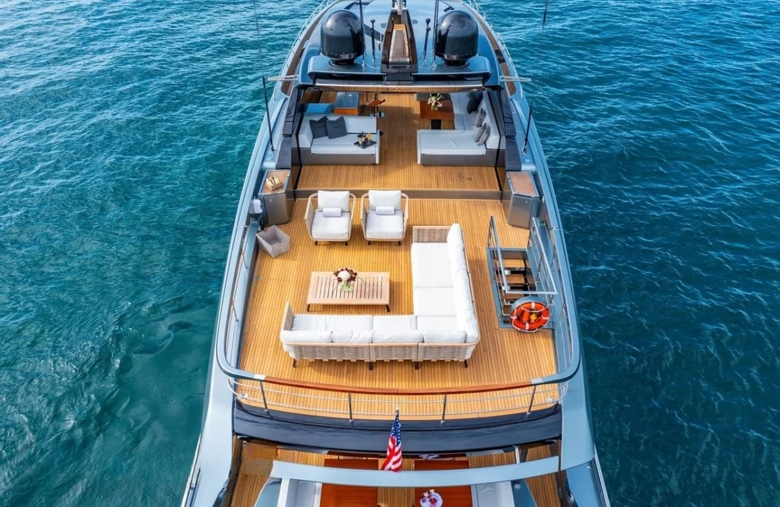 An image of Tasty Waves yacht