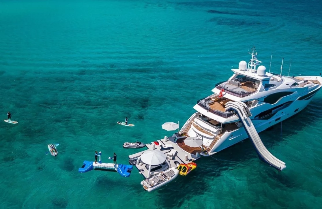An image of Tc yacht