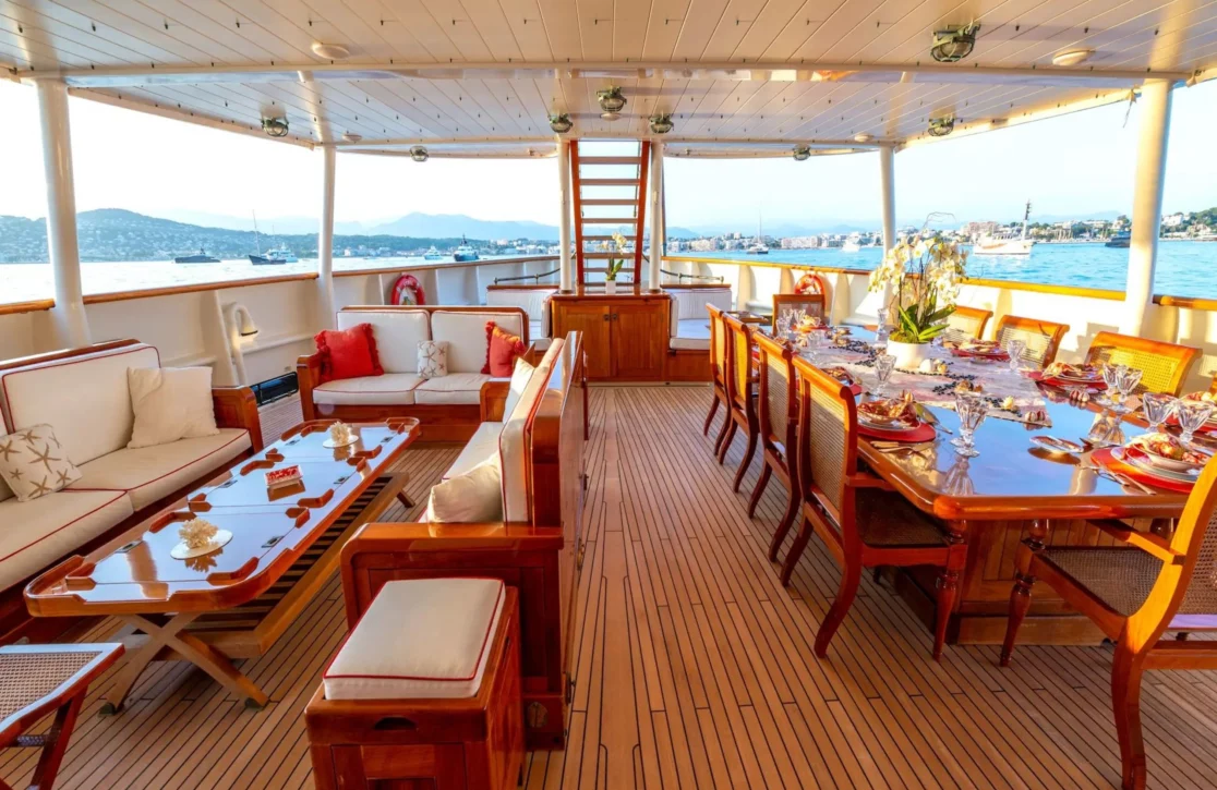 An image of Steel yacht
