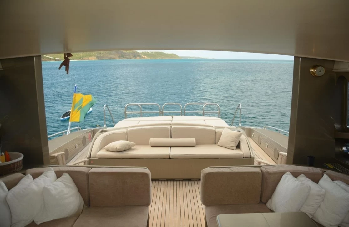 An image of Tender To yacht