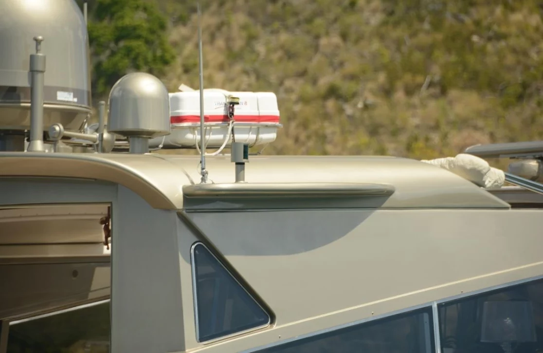An image of Tender To yacht