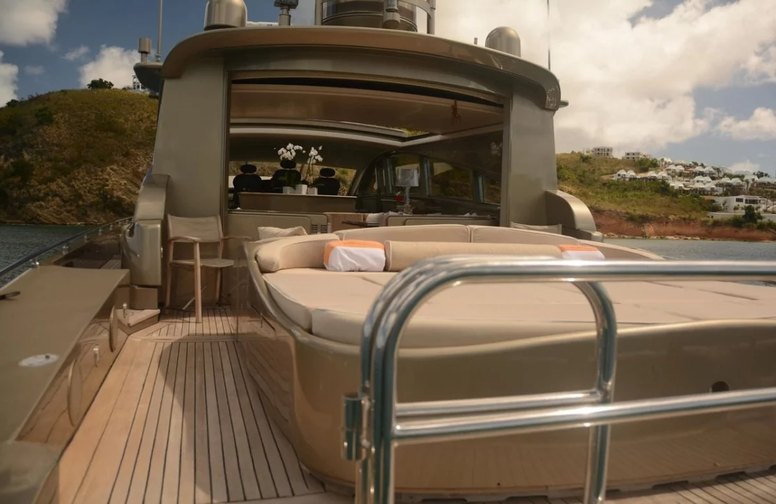 An image of Tender To yacht