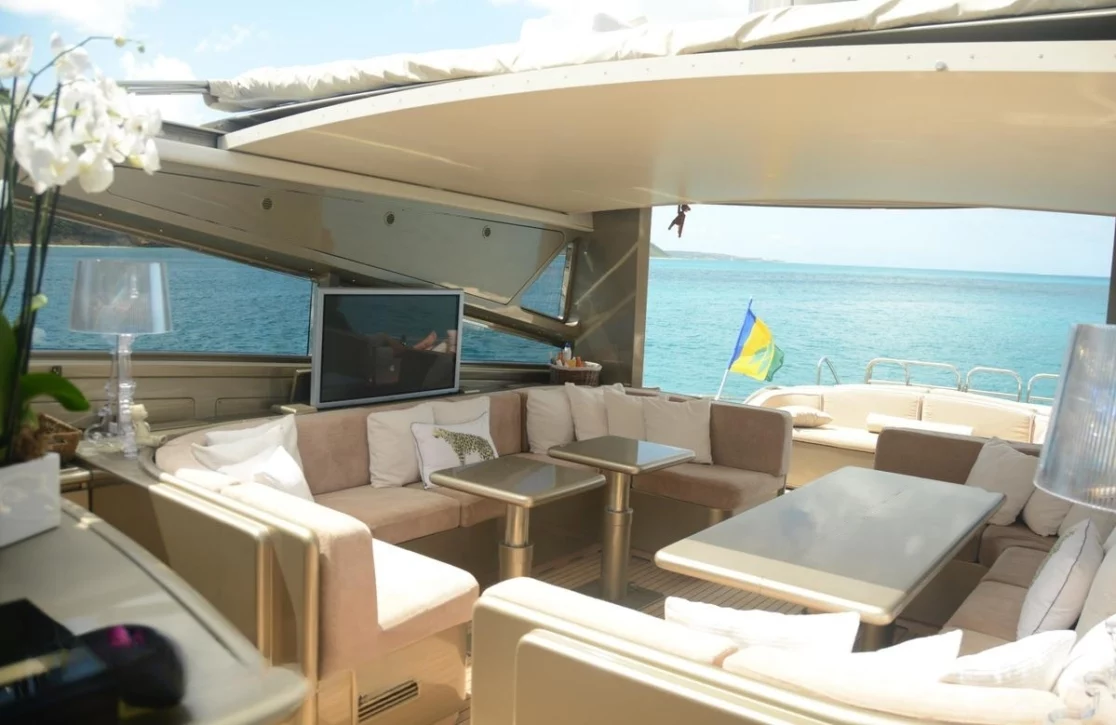 An image of Tender To yacht
