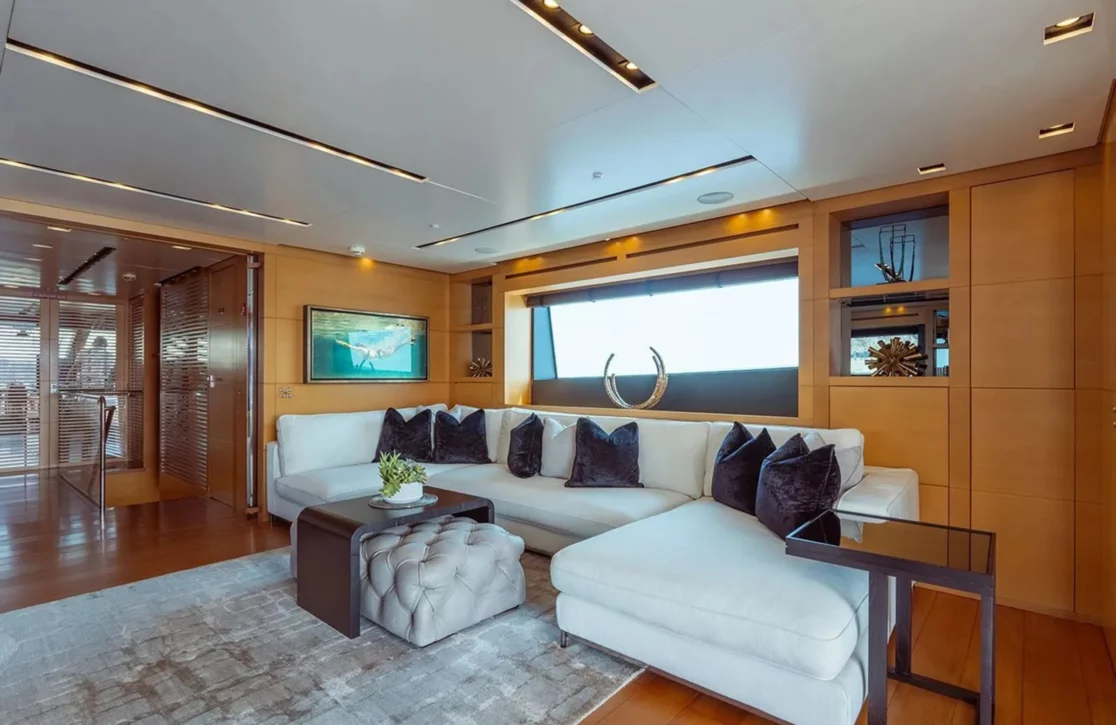 An image of Away yacht