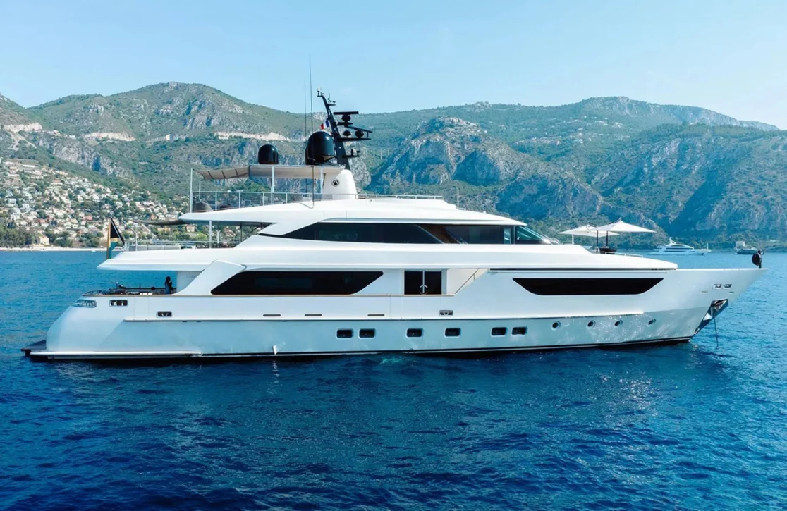 An image of Away yacht