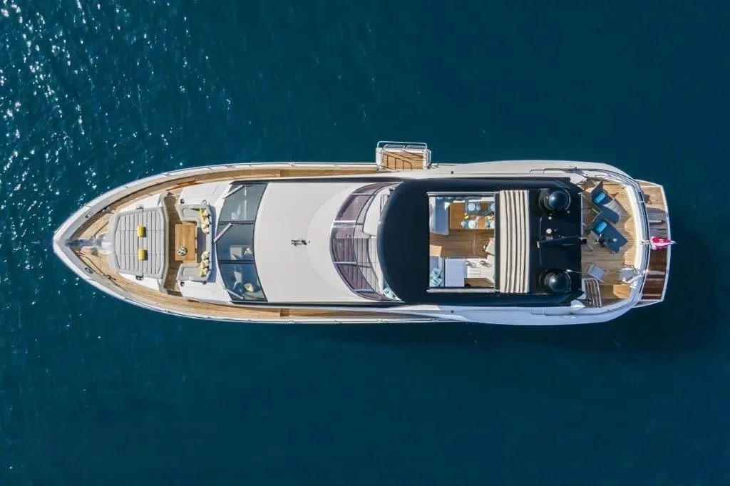 An image of Toro yacht