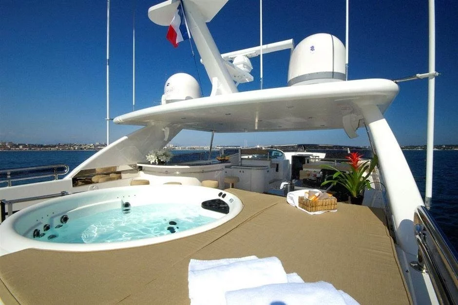 An image of Triple 888 Eight yacht