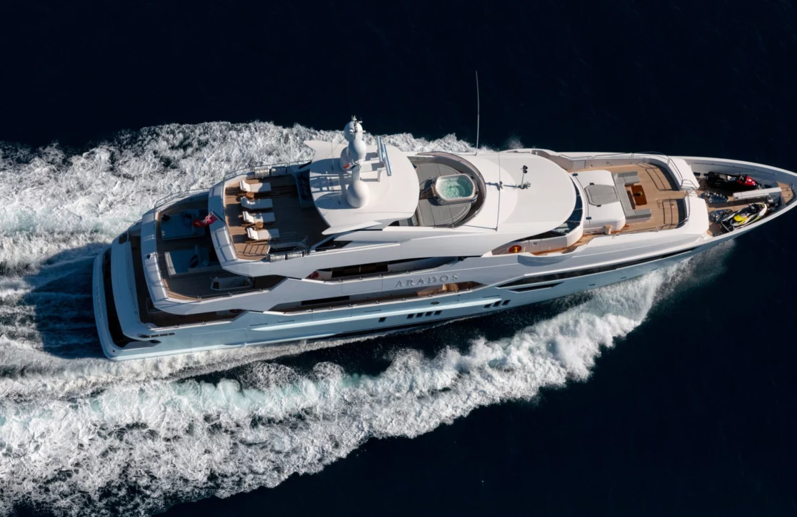 An image of Arados yacht