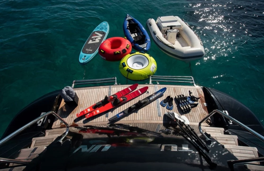 An image of Turn On yacht