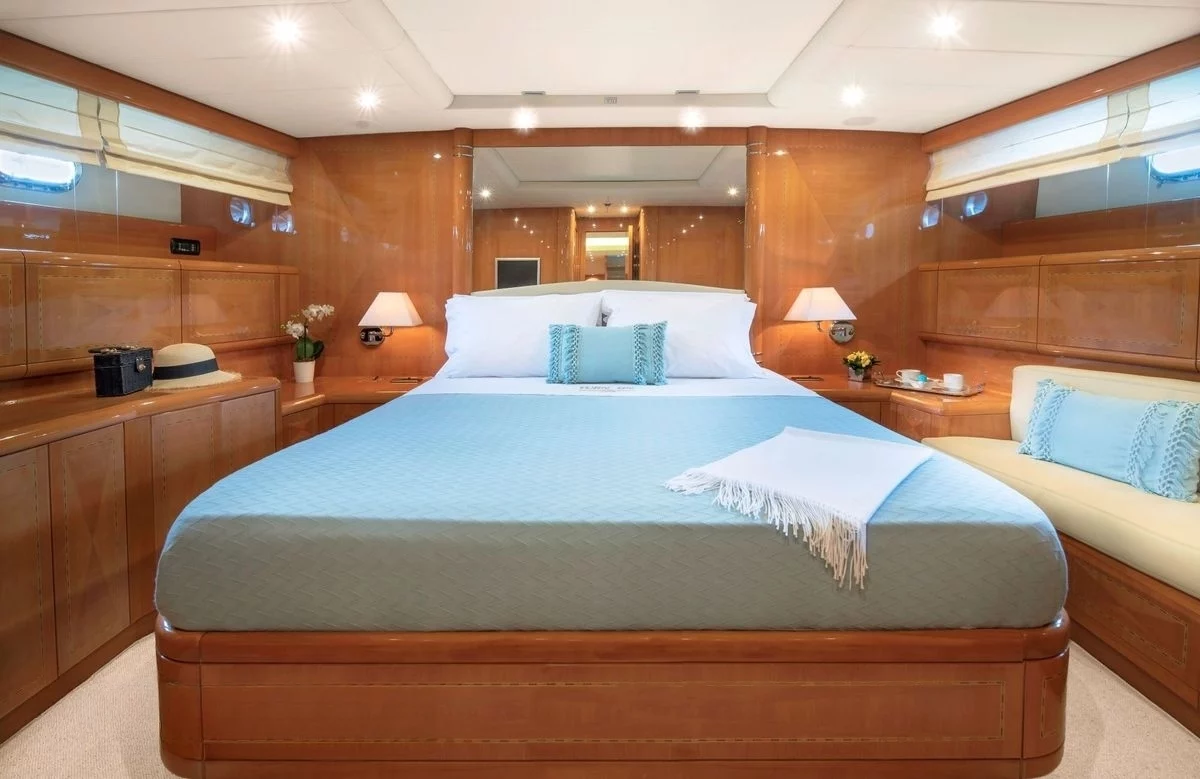 A preview of interior Bedroom cabin