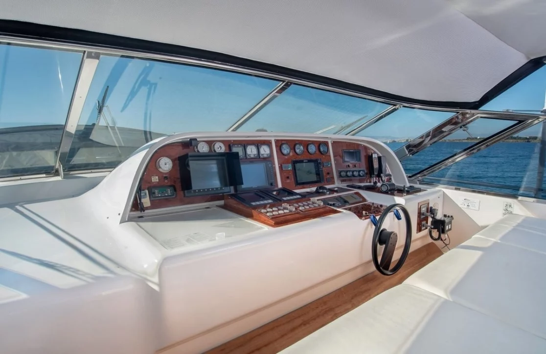 An image of Turn On yacht