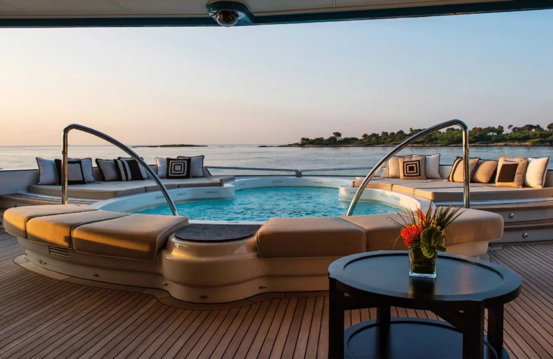 An image of Sunrays yacht