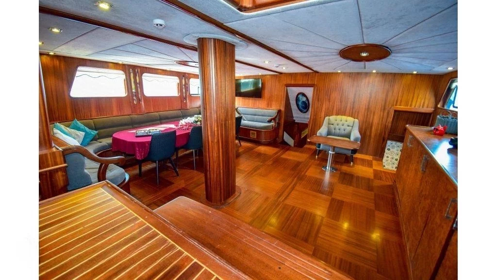 An image of Ugur yacht