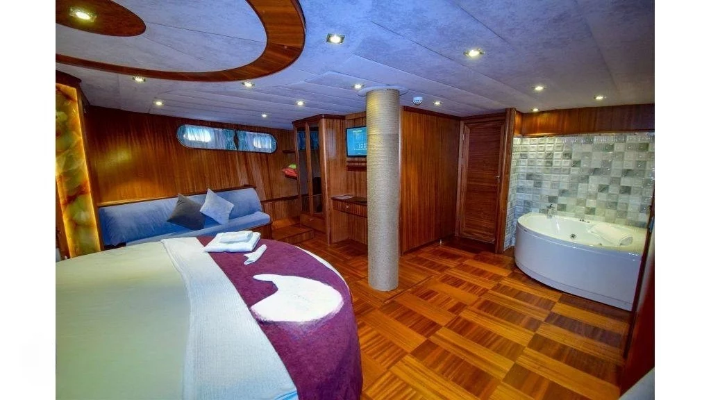 An image of Ugur yacht